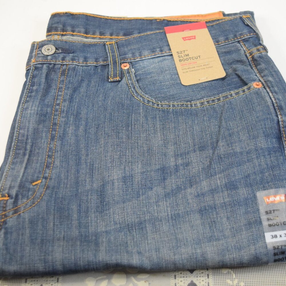 NWT Levi's Men's 527 Slim Bootcut Fit Jeans Medium Wash 30x30 no. 055270175